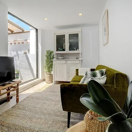 Renovated Townhouse San Roque 85 Эстепона